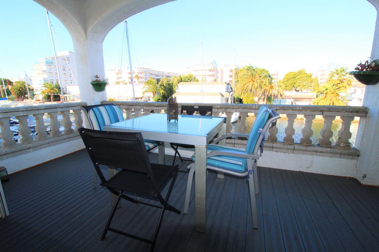 Fonda 24 Apartment Росес Екстериор снимка